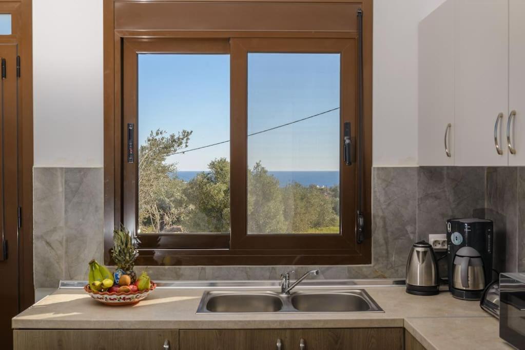 Blue Bay , First Floor דירה *