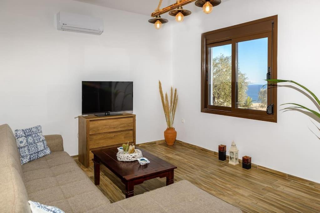 Blue Bay , First Floor Apartment Archangelos (Rhodes)